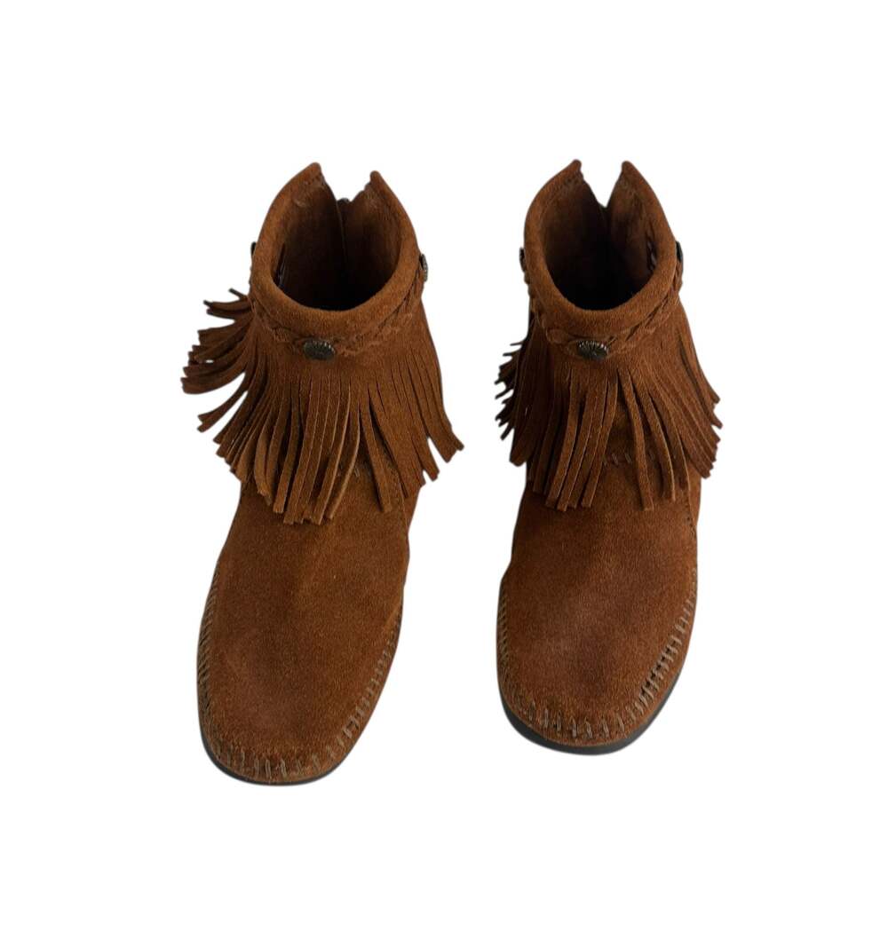 Minnetonka Women's Suede Hi Top Back Zip Fringe Moccasin Ankle Boots